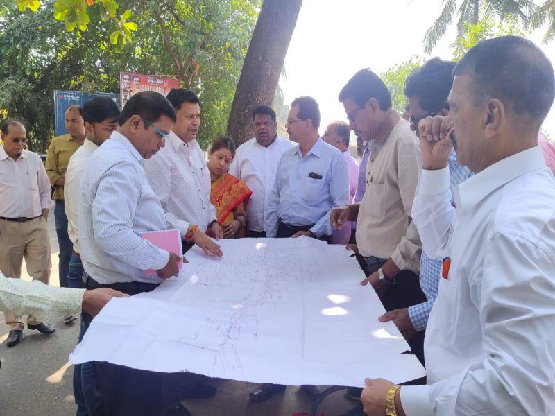 Shiv Sena aggressive on water issues in Madh division | मढ विभागातील पाणी प्रश्नांवर शिवसेना आक्रमक  