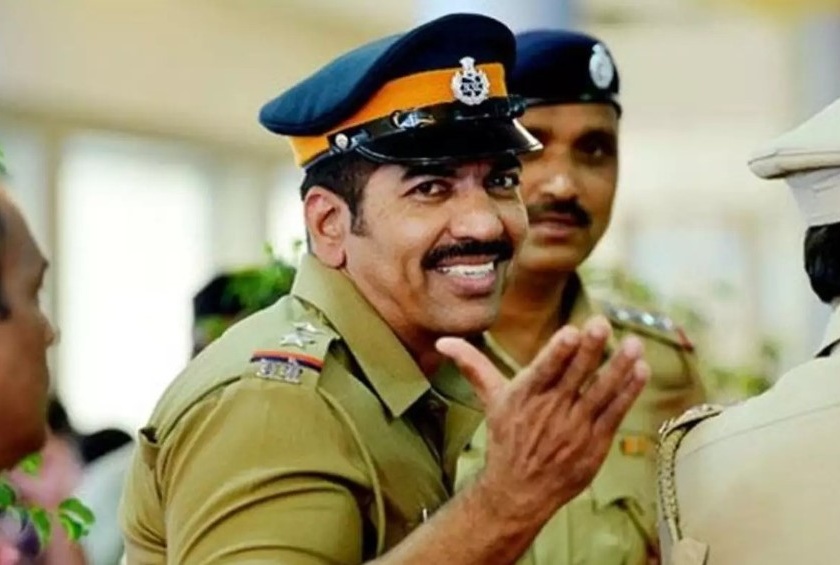 Controversial inspector Kothamire, Daya Nayak replaced | वादग्रस्त निरीक्षक कोथमिरे, दया नायक यांची बदली