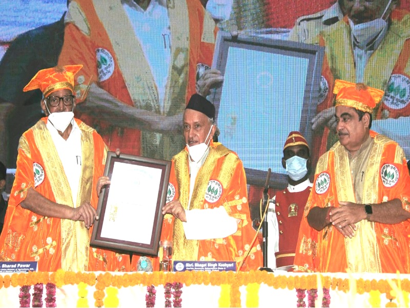 Sharad Pawar, Nitin Gadkari The shining stars of the country - Governor; Honorary 'Doctor of Science' awarded to Pawar and Gadkari | Bhagat Singh Koshyari : शरद पवार, नितीन गडकरी देशाचे चमकते तारे - राज्यपाल; पवार व गडकरींना मानद ‘डॉक्टर ऑफ सायन्स’ प्रदान