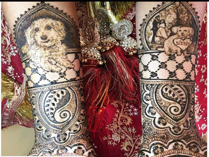 bride got her pet dog’s face etched on her mehndi | नववधुने हातावरील मेहंदीत पतीच्या ऐवजी काढून घेतला लाडक्या कुत्र्याचा चेहरा