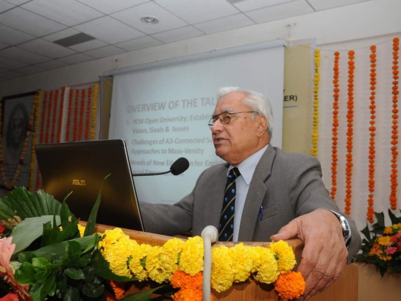 Former Vice Chancellor of Savitribai Phule Pune University Dr. Ram Takwale passed away | सावित्रीबाई फुले पुणे विद्यापीठाचे माजी कुलगुरू डॉ. राम ताकवले यांचे निधन