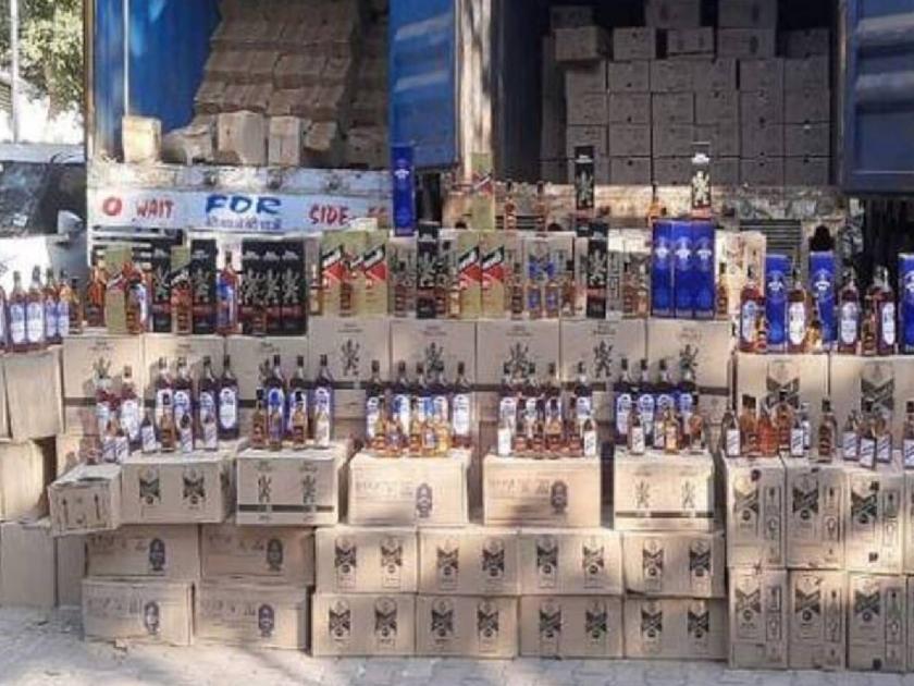 Big action before the Lok Sabha elections Liquor worth Rs 98.52 crore seized in a single constituency in Karnataka | लोकसभा निवडणुकीपूर्वी मोठी कारवाई! कर्नाटकातील एकाच मतदारसंघात ९८.५२ कोटी रुपयांची दारू जप्त