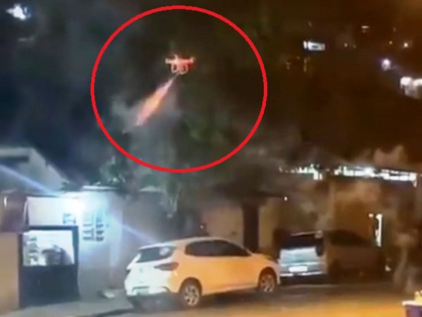 Annoyed by loud music man uses drone to hit Neighabors with fireworks watch video | बाबो! जोरात म्युझिक वाजवणाऱ्या शेजाऱ्यावर त्याने ड्रोनने केला हल्ला, धक्कादायक व्हिडीओ व्हायरल!