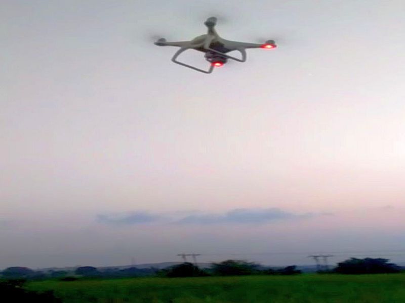 A drone camera should be used for the inspcation of farm lake | शेततळ्यांच्या पंचनाम्यासाठी ड्रोन कॅमेऱ्याचा वापर करावा  