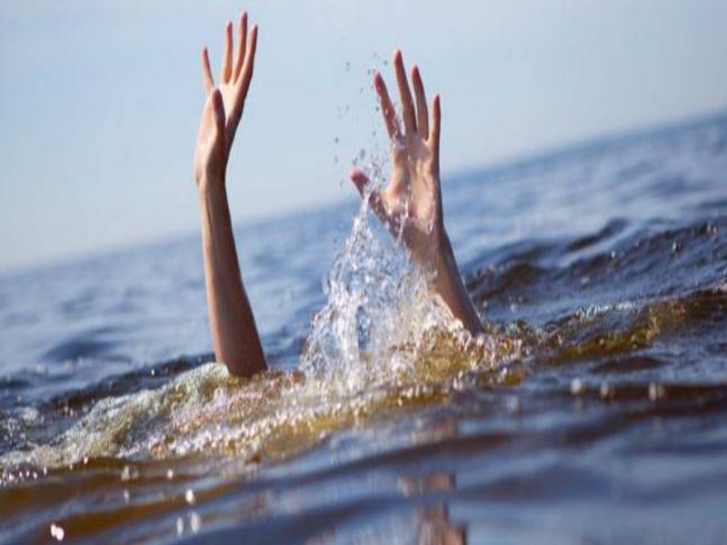 death of parents while rescuing a child drowning in a canal, incident in Haveli taluka | कालव्यात बुडणाऱ्या मुलाला वाचविताना आई वडिलांचा दुर्दैवी मृत्यू, हवेली तालुक्यातील घटना
