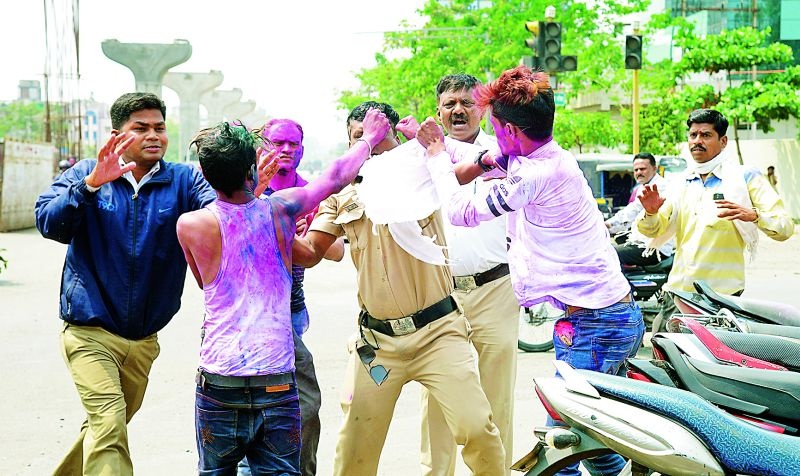 Action against 3490 people including Nagpur's Drunk Driver | नागपुरात दारुड्या वाहनचालकांसह ३४९० जणांविरुद्ध कारवाई