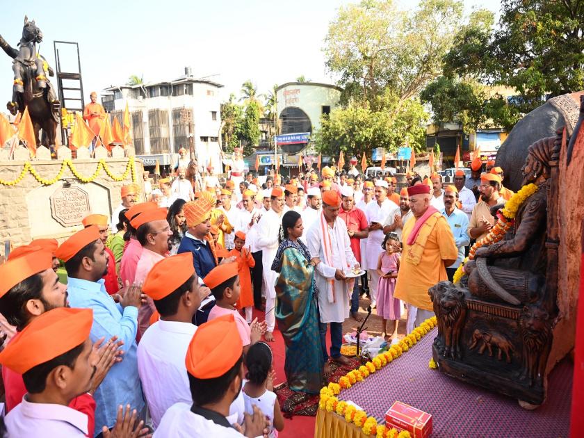 The coronation ceremony of Shiva Raya was held in Ratnagiri amidst the sound of drums and clapping of Shiva Raya | 350th Shivrajyabhishek Sohala 2023: शिवरायांसमोर रत्नागिरीकर नतमस्तक