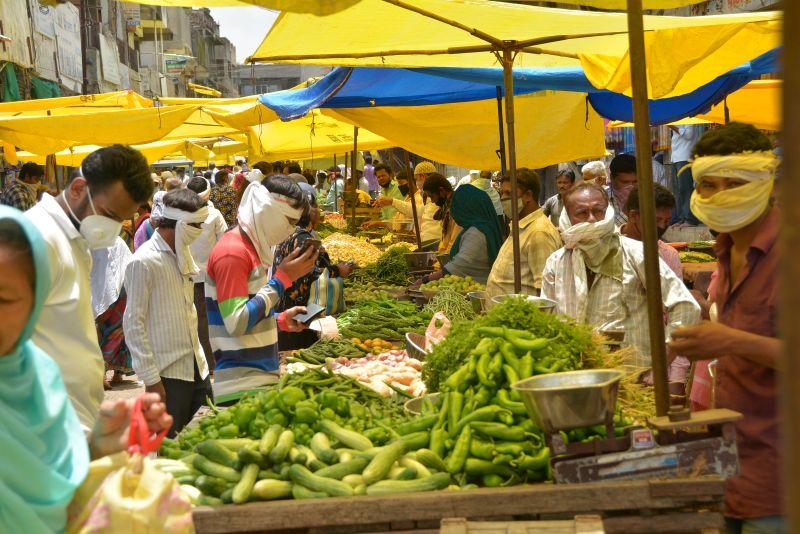 Inflation hits vegetables |   भाजीपाल्याला महागाईचा तडका!