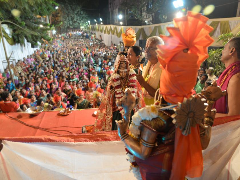 Balaji-Padmavati wedding celebration; Thousands of devotees have witnessed a celebration in Aurangabad | भगवान बालाजी-देवी पद्मावती विवाह जल्लोषात; हजारो भाविकांच्या साक्षीने औरंगाबादमध्ये पार पडला सोहळा  