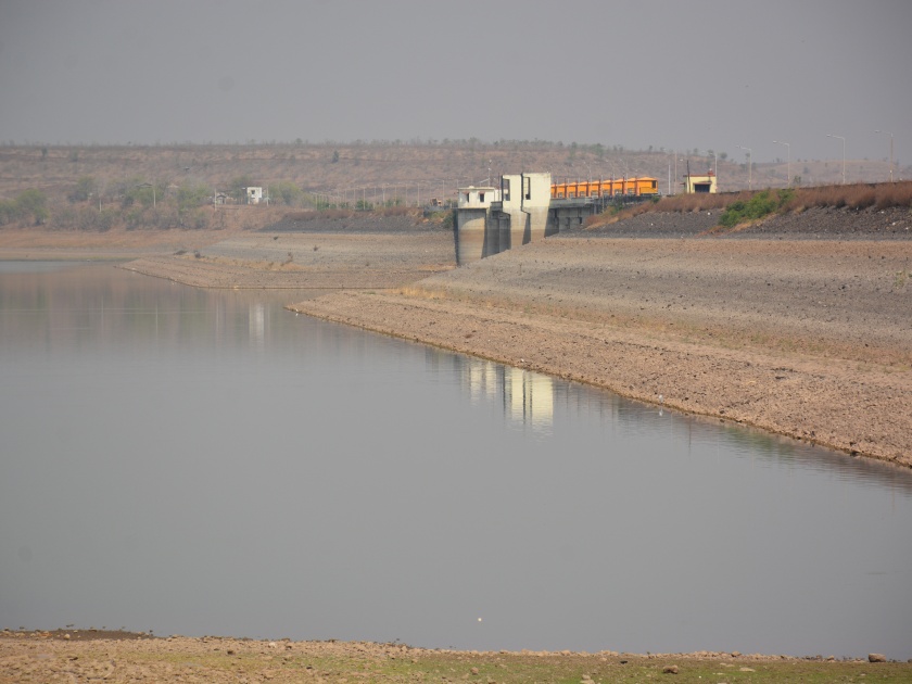 water reduction in water storage; water scarcity in vidarbha |  वऱ्हाडातील जलसाठ्यात झपाट्याने घट;  जलसंकट गडद