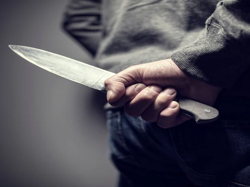 Crime news: Knife attack on jewelers in Dombivli | डोंबिवलीत भरदिवसा थरार, ज्वेलर्सवर चाकूहल्ला; गुन्हा दाखल