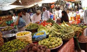 Pakistani people suffer from inflation | पाकिस्तानी जनता महागाईने झाली त्रस्त