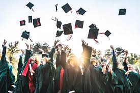 ugc-approves-dual-degrees-provision-for-college-students | दोन शाखातल्या दोन पदव्या, एकाच वर्षी घेता येणं आता  शक्य  आहे !