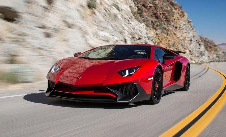 Tourist driving Lamborghini racks up 31 lakh fines | दुबईत लॅम्बॉर्गिनी पळवणं पर्यटकाला पडलं महागात, ३ तासात ३१ लाखांचा दंड!