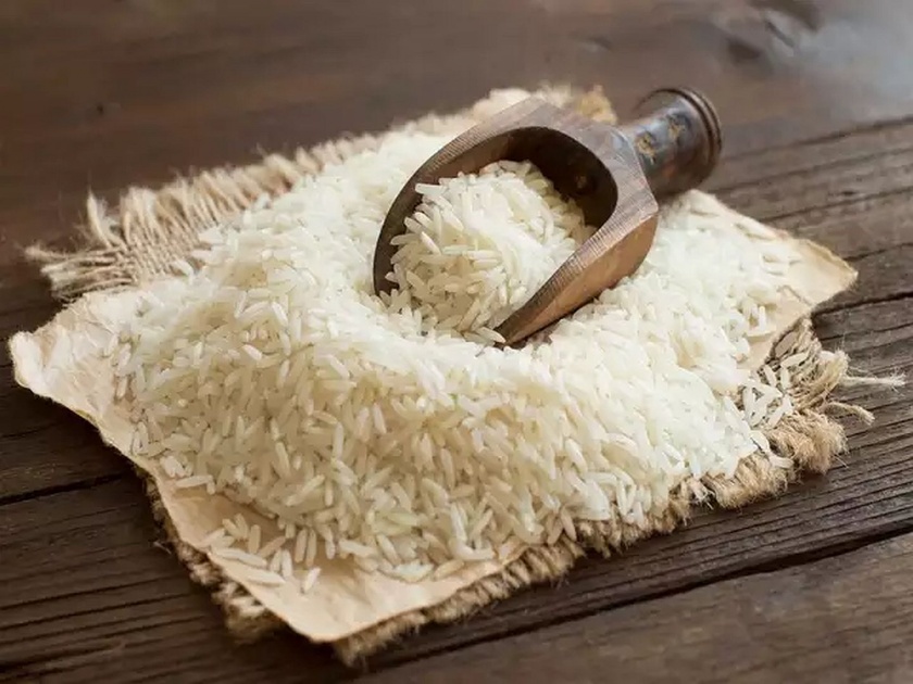 Rice prices plummeted due to halting exports | निर्यात थांबल्याने तांदळाचे भाव गडगडले; इराणकडून खरेदी बंद