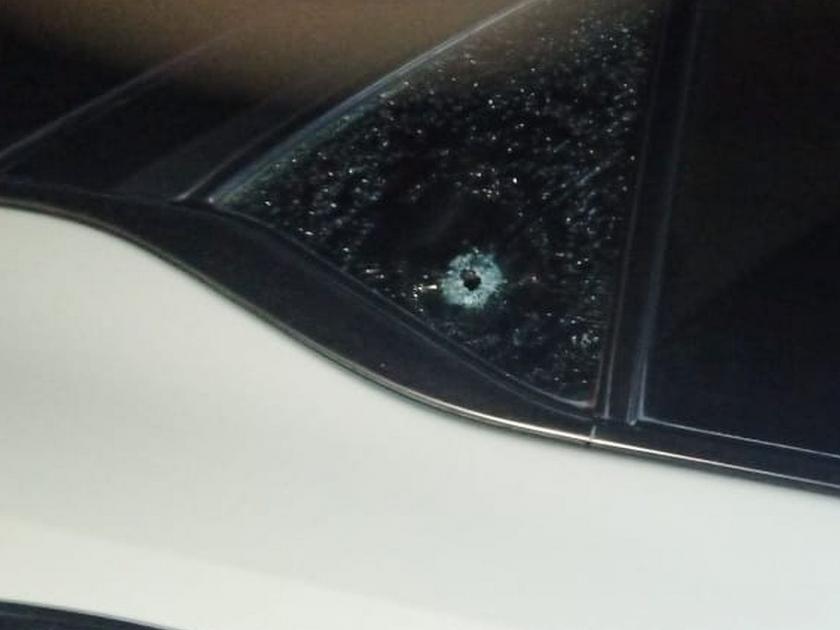 bullets fired on Nagpur Mayor Sandeep Joshi's vehicle | नागपूरचे महापौर संदीप जोशी यांच्यावर गोळीबार; थोडक्यात बचावले