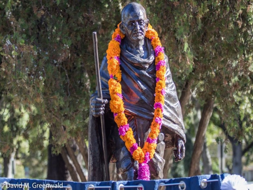 Shocking! Demolition of Mahatma Gandhi statue gifted by government of India in US | धक्कादायक! मोदी सरकारने भेट दिलेल्या महात्मा गांधींच्या पुतळ्याची अमेरिकेत तोडफोड