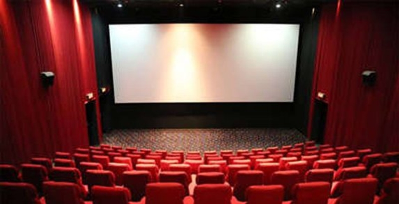 Will theaters be closed until September? | चित्रपटगृहे सप्टेंबरपर्यंत बंदच राहणार?