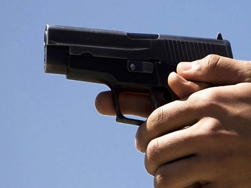 Robbery with a toy gun in a police net | टॉय गनच्या साहाय्याने लुटणारी दुकली पोलिसांच्या जाळ्यात
