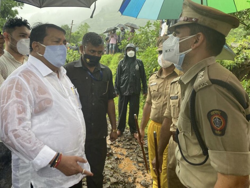 Announce state rehabilitation policy; Vijay Vadettivar's announcement after inspecting the flood-hit area | Flood: राज्याचे पुनर्वसन धोरण जाहीर करणार; मदत व पुनर्वसन मंत्री विजय वडेट्टीवारांची घोषणा 