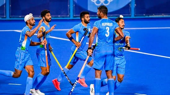 Tokyo Olympics: Indian hockey team makes strong comeback, defeats Spain in 3rd Group match | Tokyo Olympics: भारतीय हॉकी संघाचे जोरदार पुनरागमन, स्पेनवर दणदणीत विजयासह उपांत्यपूर्व फेरीसाठी आव्हान राखले कायम