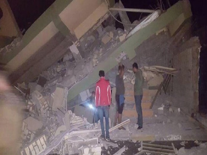 Earthquake hits Iran-Iraq border; 129 dead, more than 300 injured | इराण-इराक सीमेला भूकंपाचा धक्का; 164 जणांचा मृत्यू