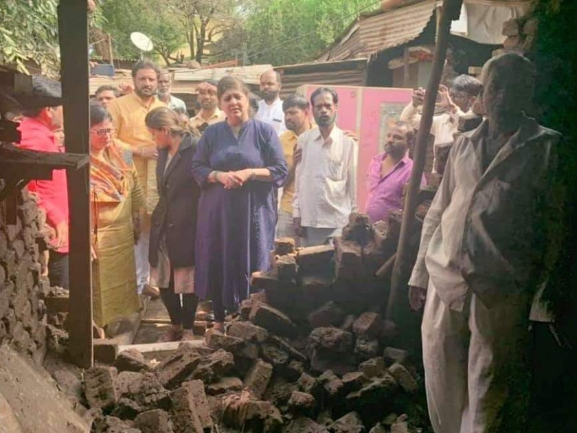 Request to the government to join hands for build a flood victims' house - Shamila Thackeray | हात जोडून सरकारला विनंती; गरजेच्या वस्तू सगळेच देऊ, तुम्ही पूरग्रस्तांचं घर उभारा...सांभाळा!- शर्मिला ठाकरे