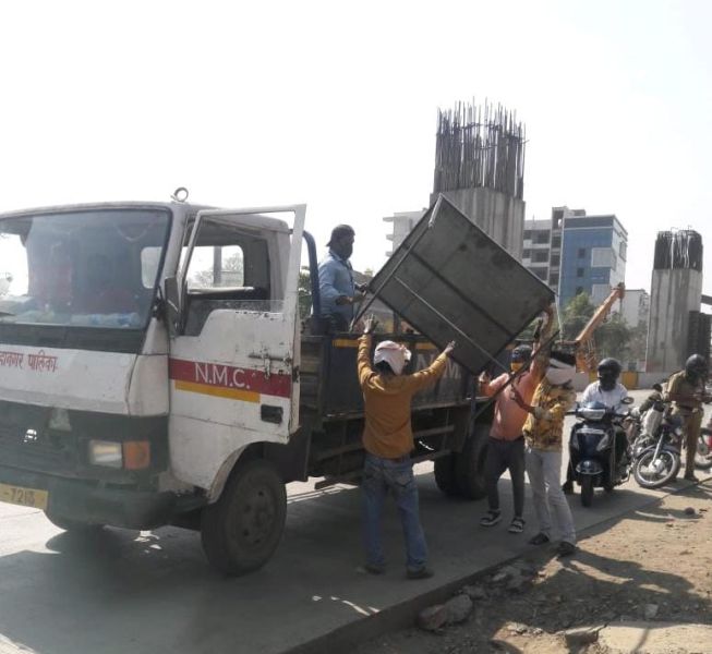 236 encroachments removed in Nagpur, illegal constructions demolished | नागपुरात २३६ अतिक्रमणे हटविली, अवैध बांधकाम तोडले