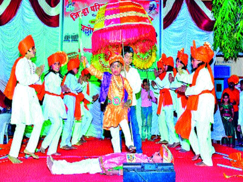 85 thousand prizes in the reception of Zilla Parishad School | अबब... जिल्हा परिषद शाळेच्या स्नेहसंमेलनात ८५ हजारांची बक्षिसे