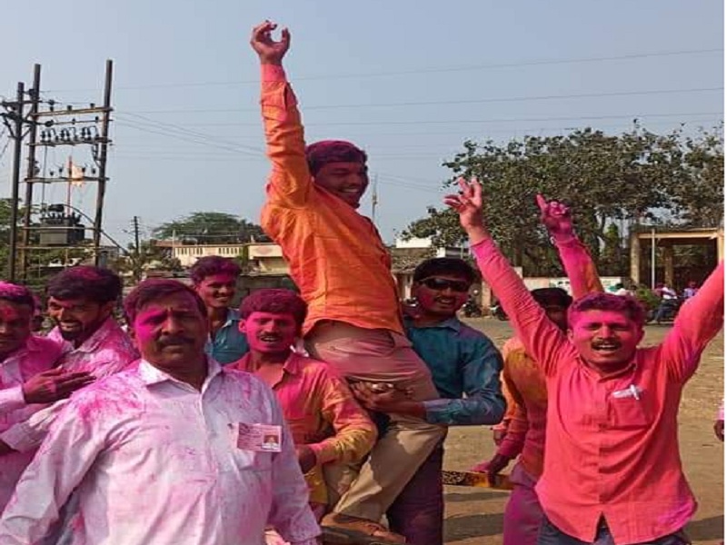 Voters voted for the youth; 30% young stewards in Gram Panchayats of the Aurangabad district | तरुणांचा मातब्बरांना धोबीपछाड; जिल्ह्यातील ग्रामपंचायतींत ३० टक्के तरुण कारभारी