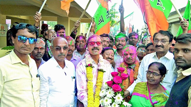 Kalmeshwar - Brahmini muncipal council BJP won | कळमेश्वर- ब्राह्मणी नगर परिषदेत भाजपा विजयी