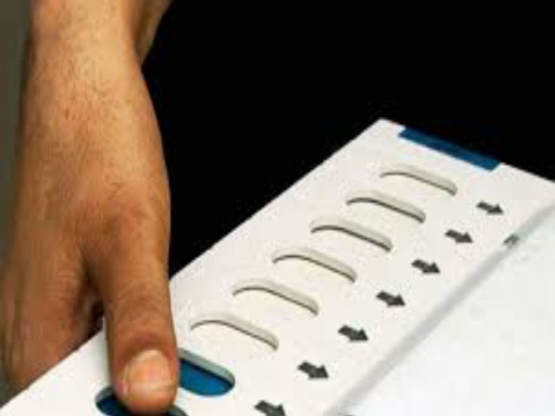 Voting Machines 'Vote' verification | मतदान केंद्रातील यंत्रांची होणार ‘मत’ पडताळणी.. 