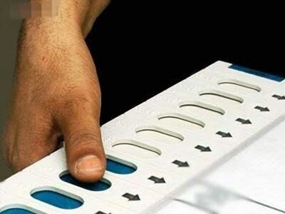 494 polling booths in the city | नगरमध्ये ४९४ मतदान यंत्रात बिघाड