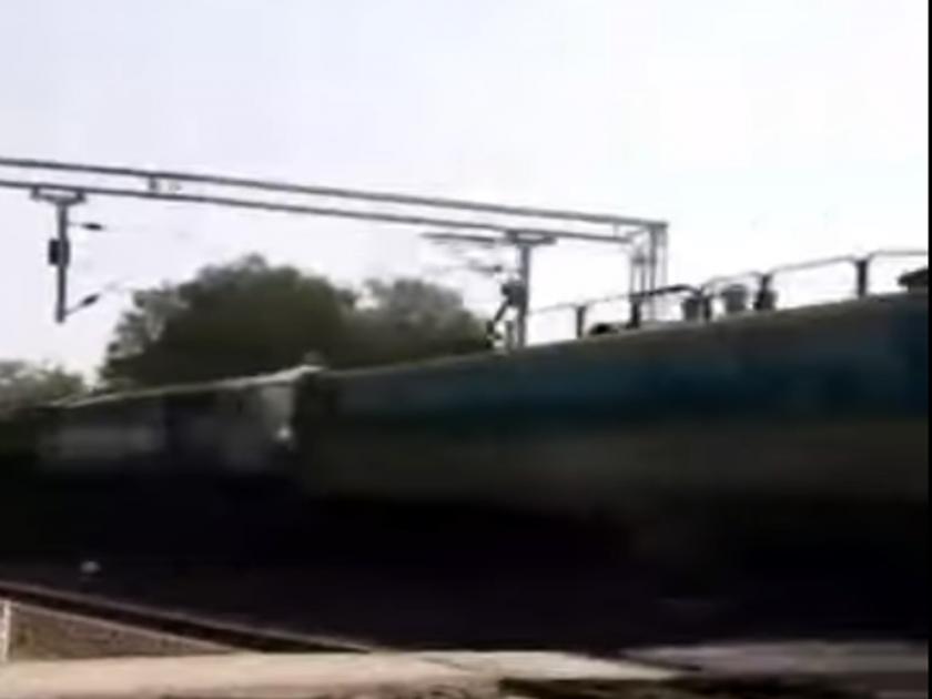 Heavy! CRS Electrification Trial of 49 KM rail route Passing Parbhani completed | भारीच! परभणीतून जाणाऱ्या ४९ किलोमीटर रेल्वेमार्गाची ईलेक्ट्रीफिकेशन चाचणी पूर्ण