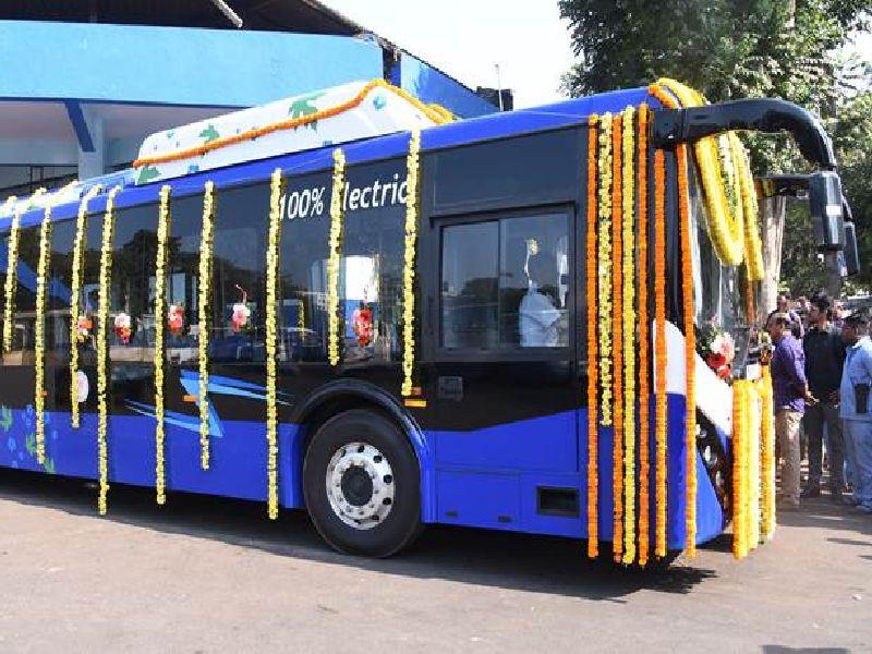Goa sent back using the first electric bus | गोव्याने पहिली इलेक्ट्रीक बस वापरून परत पाठवली