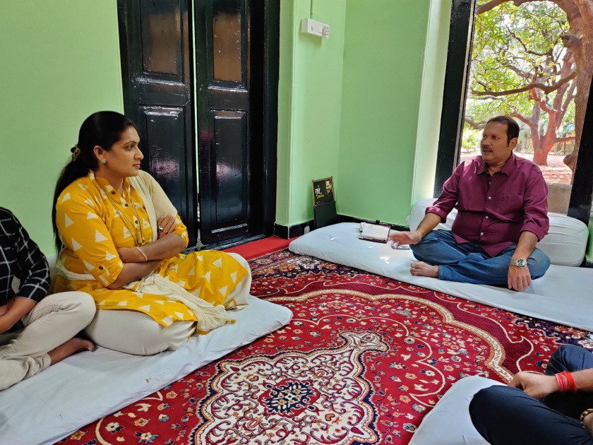 MNS's Rupalitai's patil campaign started, Udayan Raje's visit started the tour | मनसेच्या रुपालीताईंचा प्रचार सुरू, उदयनराजेंच्या भेटीनं दौऱ्याचा शुभारंभ  