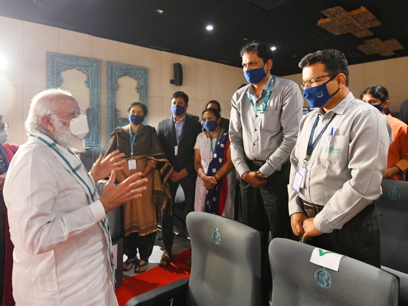 ‘India First’ of ‘Serum’ for Corona Vaccine; The Prime Minister paid a visit | कोरोना लशीसाठी ‘सीरम’चे ‘इंडिया फर्स्ट’; पंतप्रधानांनी दिली भेट