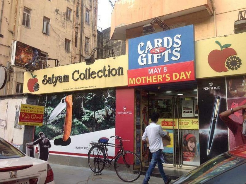 All shops must put their banners in marathi bmc orders | सर्व दुकानांनी नामफलक मराठीत लावणे अनिवार्य - प्रवीण परदेशी