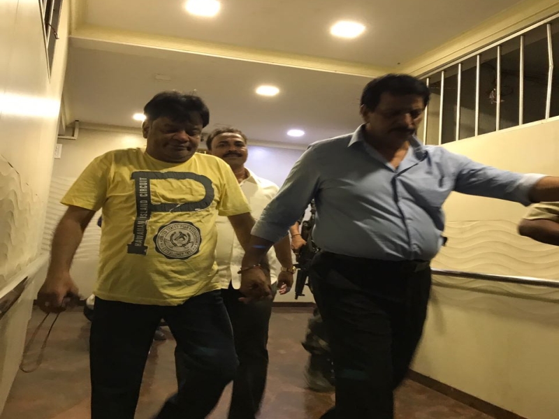 Iqbal Kaskar arrested for ransom, Thane anti-racket squad action | खंडणीप्रकरणी इक्बाल कासकरला अटक, ठाणे खंडणीविरोधी पथकाची कारवाई