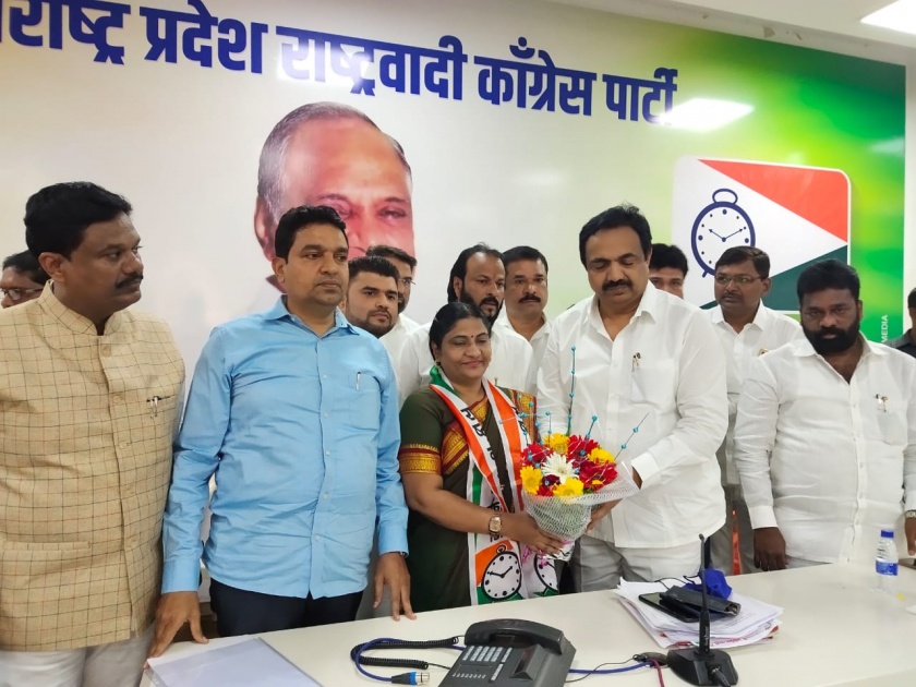 Many Leaders of BJP, Shiv Sena and Congress joined to NCP again in Mira Bhayander | राष्ट्रवादी पुन्हा...भाजपा, शिवसेना अन् काँग्रेसमध्ये गेलेल्या नेत्यांची NCP मध्ये घरवापसी