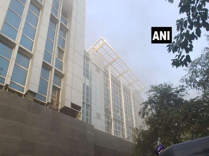 One More Died Due To Fire In Mumbai's Kamgar Hospital Near Andheri | कामगार हॉस्पिटल अग्नितांडव; मृतांचा आकडा 10वर पोहोचला