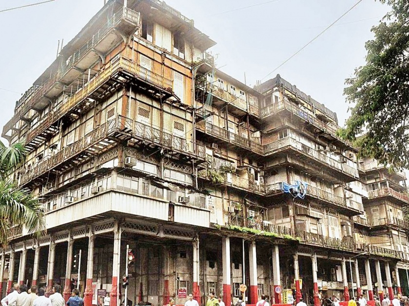 The Asplant Mansion building in south Mumbai will be empty by 15th May | दक्षिण मुंबईतील एस्प्लेंड मेन्शन इमारत १५ मेपर्यंत म्हाडा करणार रिकामी