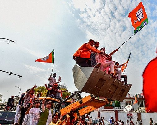 Success of Sangh's 'Har Ghar Ek Vote' in Uttar Pradesh; The team formed the foundation | उत्तर प्रदेशमध्ये संघाच्या ‘हर घर एक व्होट’ला यश; संघाने रचला पाया