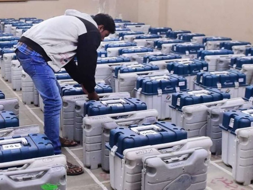 Maharashtra Election 2019: Three-layer security armor for EVM placed Strong Room | Maharashtra Election 2019 : स्ट्राँग रुमला राहणार त्रिस्तरीय सुरक्षा कवच