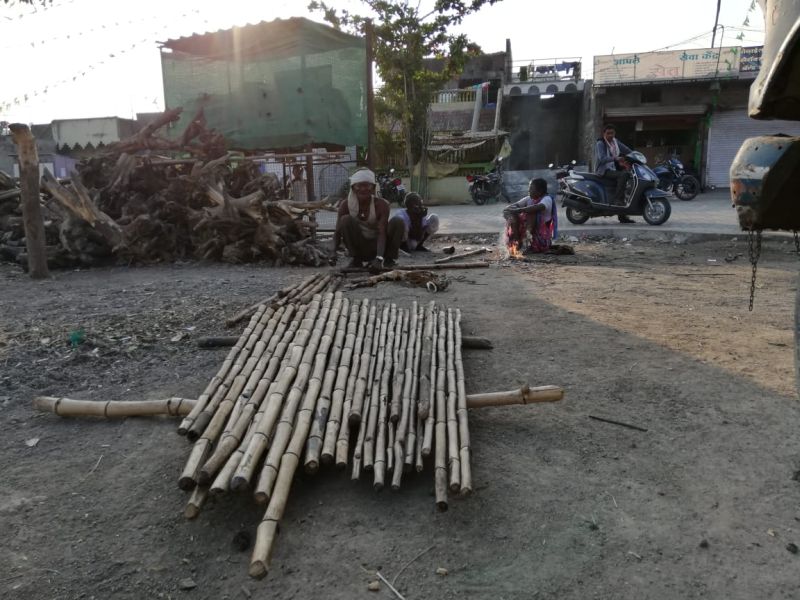 Dhamangaon's bambu stick has reached the country! | धामणगावचा दंड पोहोचलाय देशाच्या कानाकोपऱ्यात!