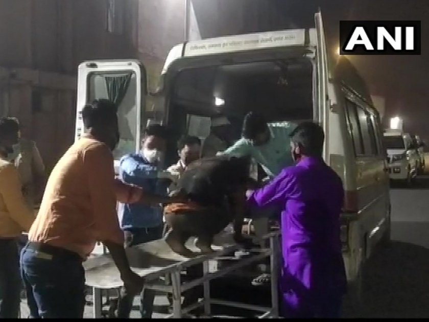 Collision of pickup; 7 killed in bus accident in Uttar Pradesh Pilbhit | पिकअपची टक्कर; भीषण अपघातात बस पलटून 7 ठार