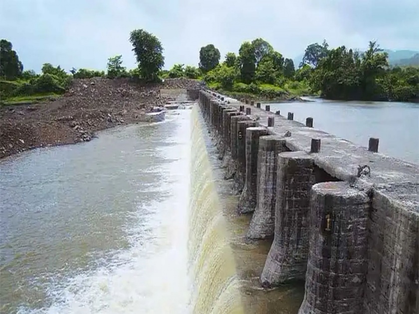 Ghodbunder needs 100 million liters of water; Sarnaik's request to Chief Minister to get water from Surya Dam | घोडबंदरला हवे १०० दशलक्ष लीटर पाणी; सुर्या धरणातून पाणी मिळावे, सरनाईक यांची मुख्यमंत्र्यांकडे मागणी