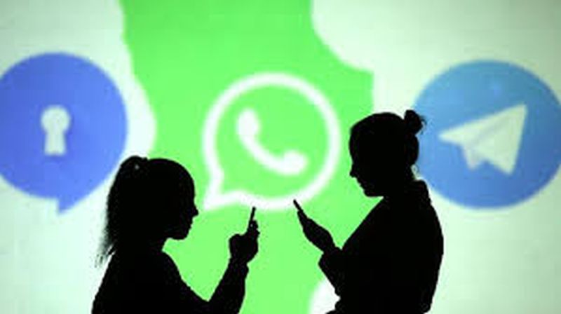 Action against those who send fake WhatsApp messages! | फेक व्हॉट्सअ‍ॅप मेसेज पाठविणाऱ्यांवर कारवाई !