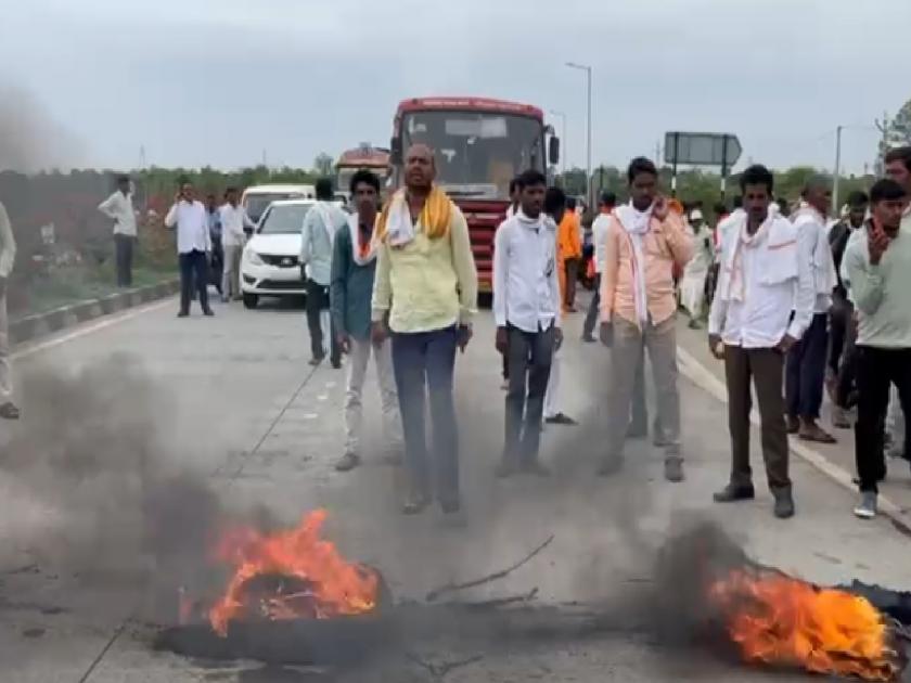 Hingoli to Washim highway was blocked in support of farmers' agitation | हिंगोलीत शेतकरी आंदोलनाच्या समर्थनार्थ राष्ट्रीय महामार्ग रोखला, वाहतूक ठप्प