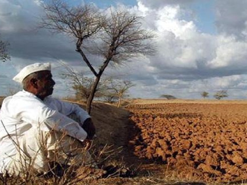 Drought should be pronounced in 12 taluks of Ahmednagar district: MP Dilip Gandhi | अहमदनगर जिल्ह्यातील १२ तालुक्यात दुष्काळ जाहिर करावा : खासदार दिलीप गांधी